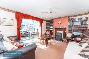 Sitting Room- click for photo gallery